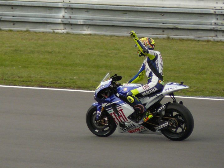 Valentino Rossi -radost z vítězství.jpg